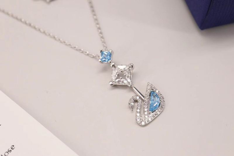 Swarovski Necklace 05yxh35